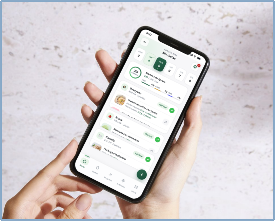 Mobile — weekly diet calendar with meal tracking